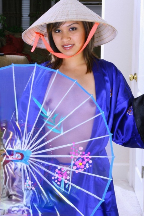 ATK Exotics performed by Tari Nude Photos