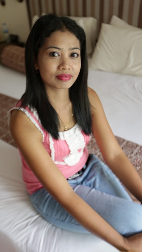 Asian Amateur Pics