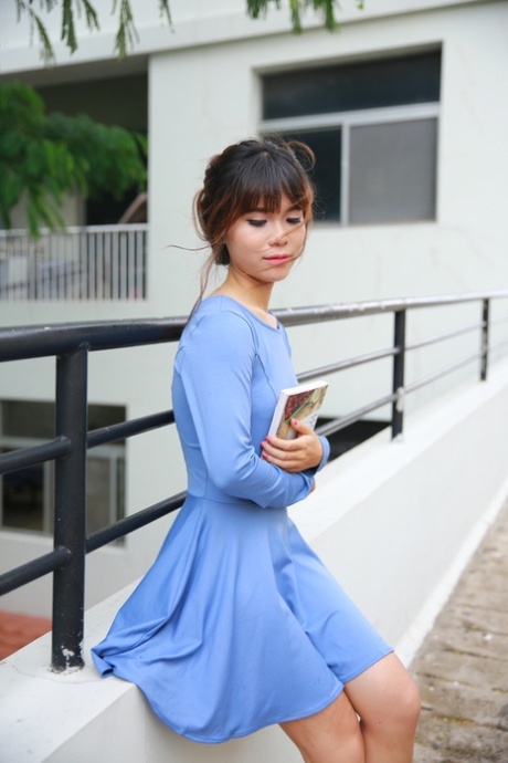 Petite Asian Pics